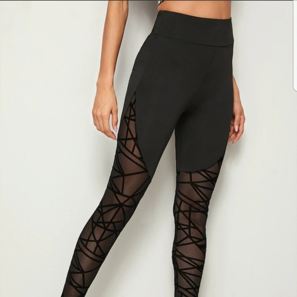 Geometric Pattern Workout Pants - Picture 3 of 7